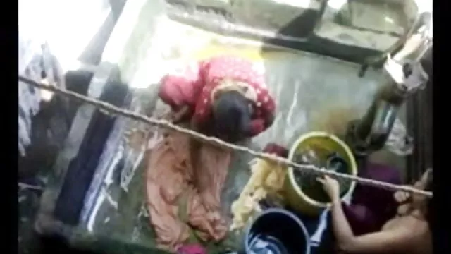 પોર્ન ઓનલાઇન કોઈ નોંધણી 2 સેક્સી સ્ત્રીઓ સ્નાન સાથે