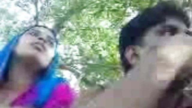 પોર્ન ઓનલાઇન કોઈ નોંધણી દેશી સેક્સી સાથે પાર્ક