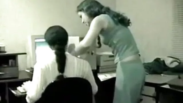 પોર્ન ઓનલાઇન કોઈ નોંધણી આ ઓફિસ માં ગુજરાતી હોટ મમ્મી મજા