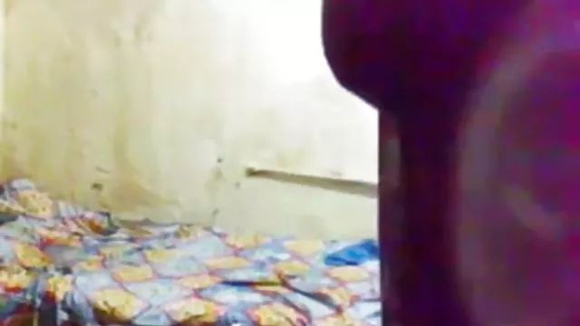 પોર્ન ઓનલાઇન કોઈ નોંધણી બાંગ્લા, સેક્સી, વિડિઓ જ જોઈએ શરમાળ બોબલા અને ભોસ ચુત ચાટવું