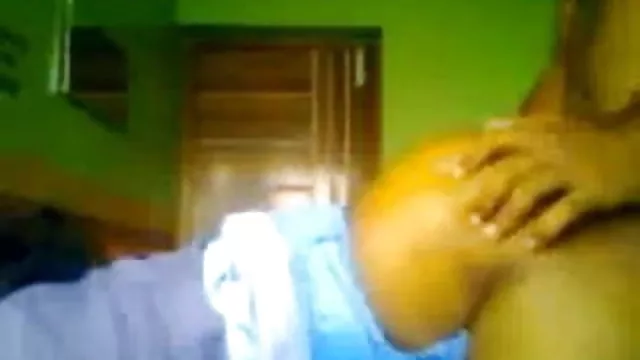 પોર્ન ઓનલાઇન કોઈ નોંધણી લાક્ષણિક સેક્સી થો ગૃહિણી મળી તેના બોયફ્રેન્ડ દ્વારા