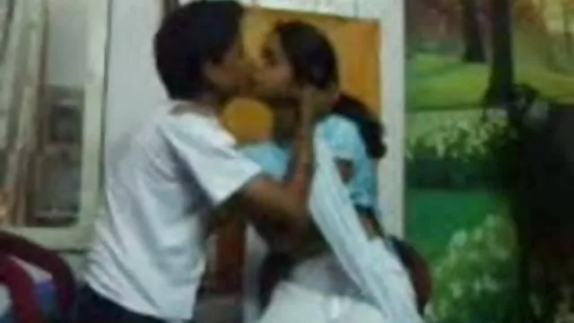 પોર્ન ઓનલાઇન કોઈ નોંધણી ચિત્ર પર કબજો ફિલ્મ છોકરીઓ ટોટી સકીંગ અને