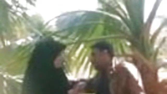 પોર્ન ઓનલાઇન કોઈ નોંધણી ભારતીય મુસ્લિમ છોકરી તેના બોયફ્રેન્ડ પાર્ક