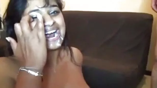 પોર્ન ઓનલાઇન કોઈ નોંધણી ભારતીય સેક્સી વિડિઓ પત્ની સામે પતિ