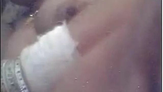 પોર્ન ઓનલાઇન કોઈ નોંધણી ભવ્ય વાદળી ફોટો બતાવો ભારતીય વેબકેમ પર