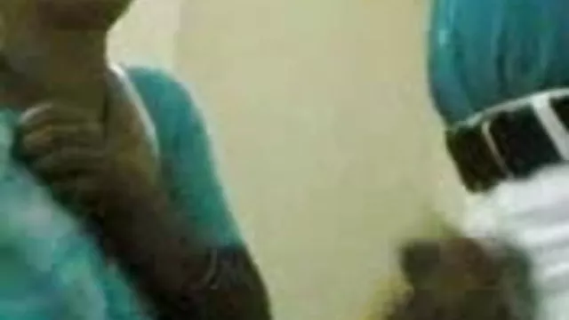 પોર્ન ઓનલાઇન કોઈ નોંધણી દેશી એચડી હોટ મમ્મી અને કાકી, મિત્રો સાથે