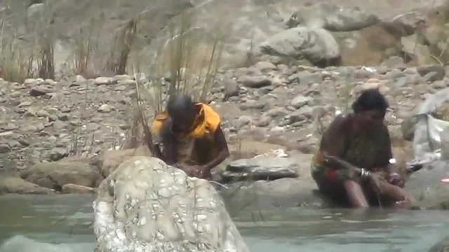 પોર્ન ઓનલાઇન કોઈ નોંધણી મહિલાઓ સેક્સી ચિત્ર ફિલ્મ ઓપન એર સ્નાન નદી દ્વારા હિડન કેમેરાની