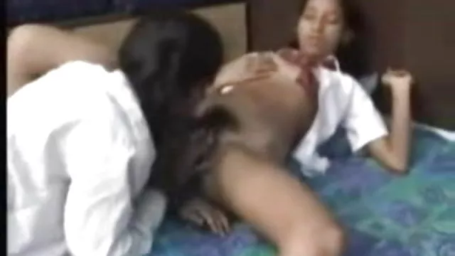 પોર્ન ઓનલાઇન કોઈ નોંધણી હિન્દી માં બ્લુ ફિલ્મ !! ભારતમાં જેથી ઠંડી છે ...