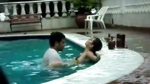 પોર્ન ઓનલાઇન કોઈ નોંધણી હિન્દી માં પૂલ છે.